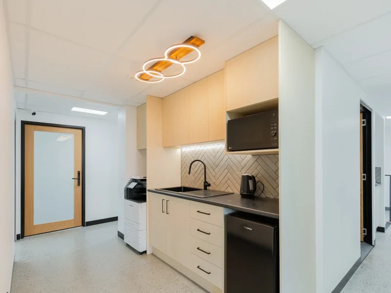 M1 BUSINESS HUB-44