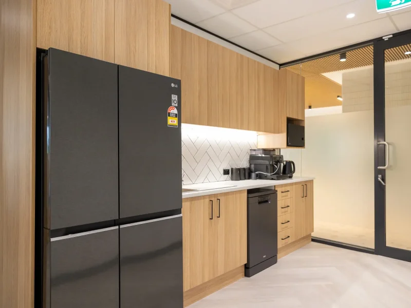 M1 BUSINESS HUB -56